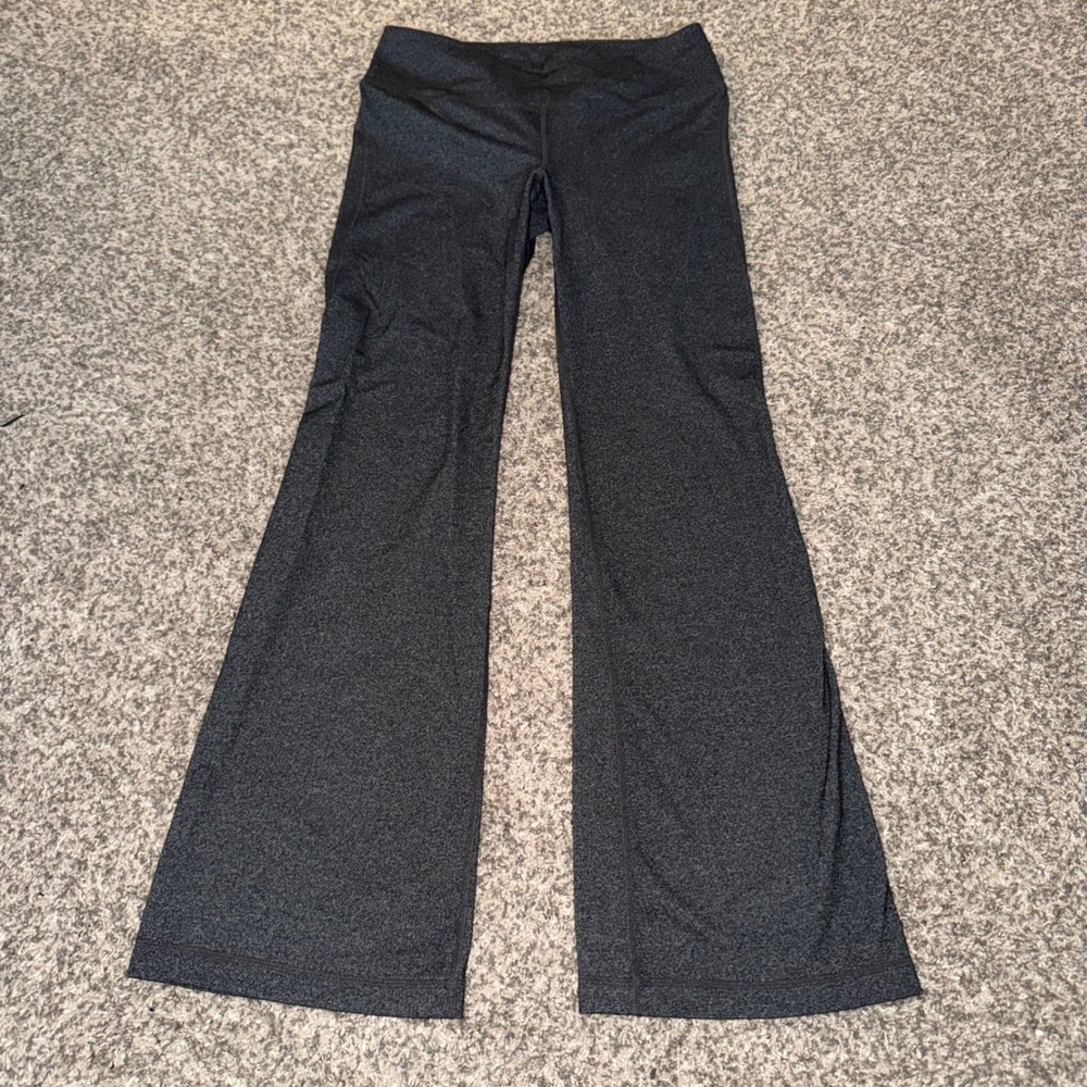 GapFit gFlex Ankle Flare Leggings Charcoal Gray Heather Small Yoga Pants
